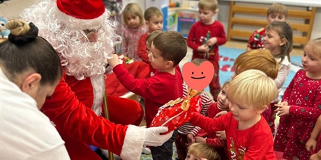 Powiększ grafikę: mikolajki-ze-swietym-670892.jpg