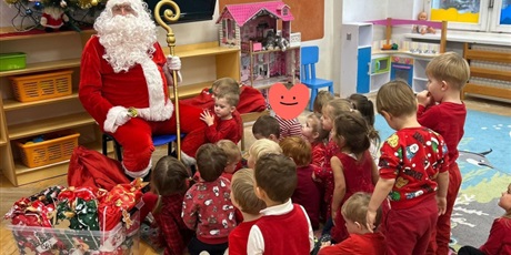 Powiększ grafikę: mikolajki-ze-swietym-670893.jpg