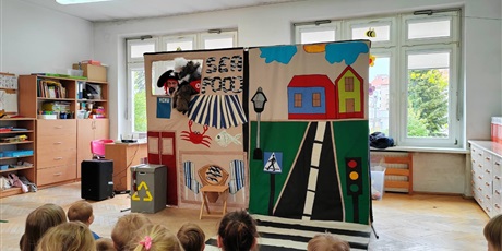 Powiększ grafikę: spektakl-fabryka-emocji-teatr-kaseta-705826.jpg