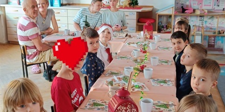 Powiększ grafikę: spotkanie-swiateczne--670873.jpg